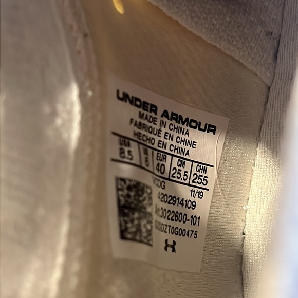 UA Hovr Phantom - Picture 3 of 6